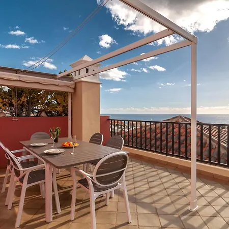 Апартаменты Beautiful 2 Bedroom Penthouse Terrazas Del Duque *