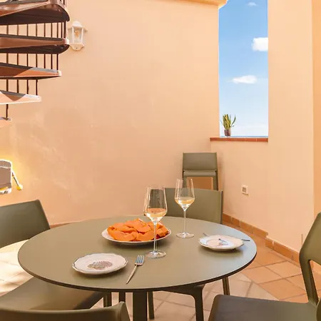 Апартаменты Beautiful 2 Bedroom Penthouse Terrazas Del Duque