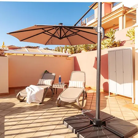 아파트 Beautiful 2 Bedroom Penthouse Terrazas Del Duque 아데제