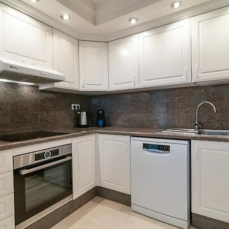 아파트 Beautiful 2 Bedroom Penthouse Terrazas Del Duque 아데제